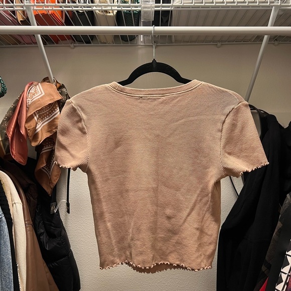 Forever 21 Tan Knitted graphic cropped tee | Tattoo Graphic | Small | NEW - Picture 5 of 5